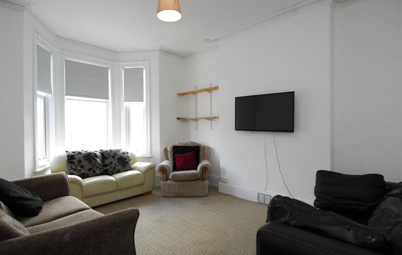 15 Ashford Road, Mannamead, Plymouth - Image 1